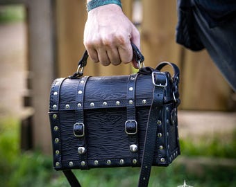 革製の宝箱、海賊のチェストバッグ、LARP海賊バックパック、宝箱