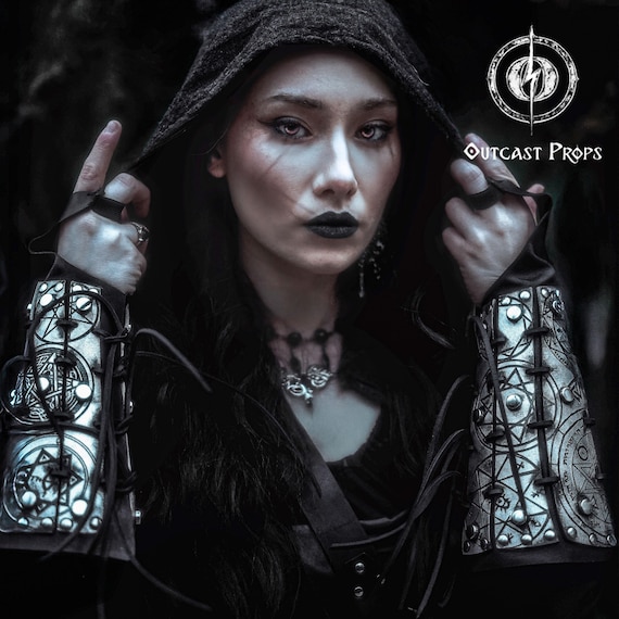 Leather Bracers Larp Armor Warlock Larp Witch Hunter Demon Hunter Bracers Armor Leather Armor Cosplay Medieval