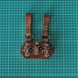 Leather Belt Potion holder for 3 small bottles. Made of vegetal tanned leather for adventurers, steampunk, alchemist, healers or cosplay image 6