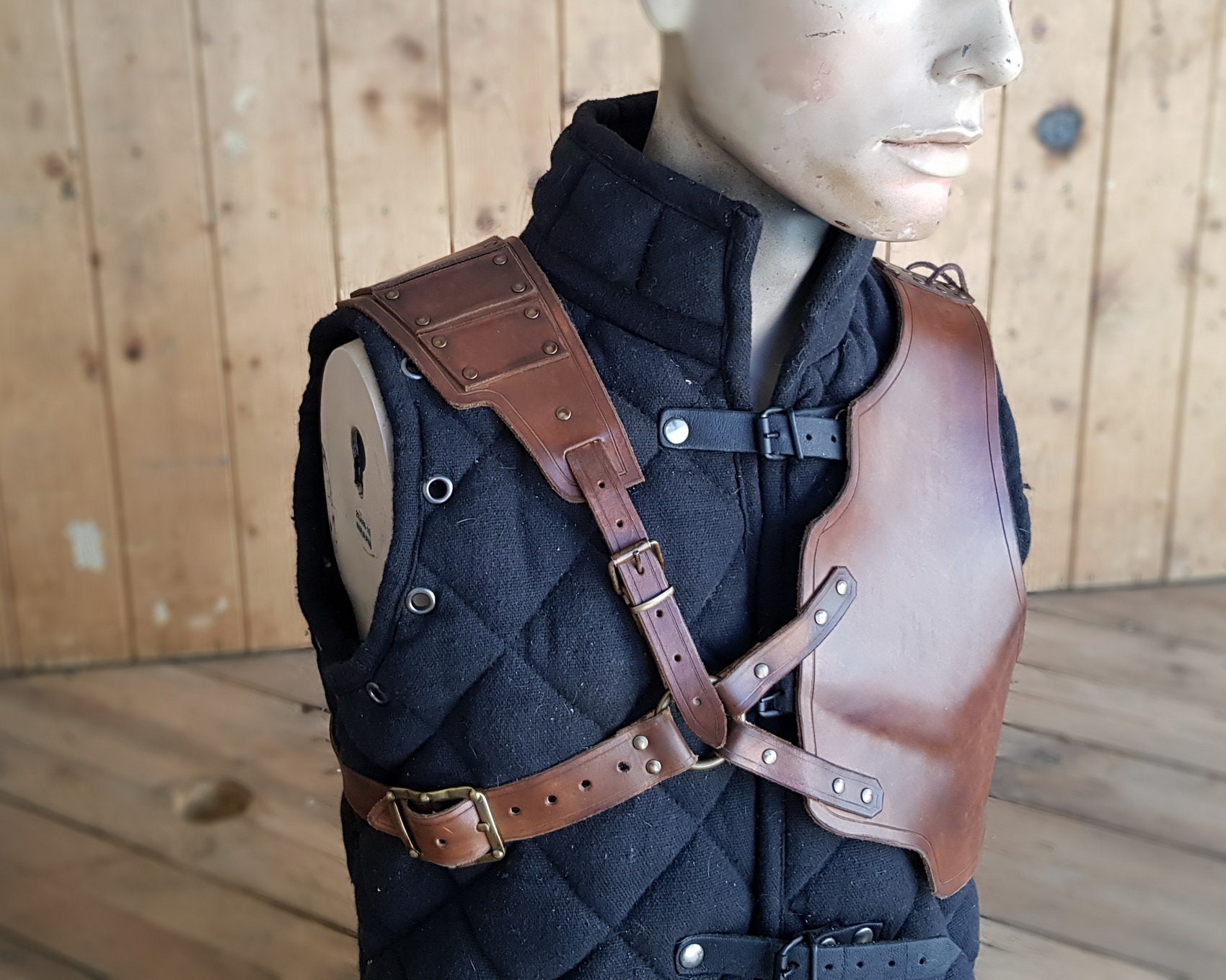 バーバリアンレザーアーマーセット LARPアーマー バイキング バーバリアンレザーアーマーセット LARPアーマー バイキング