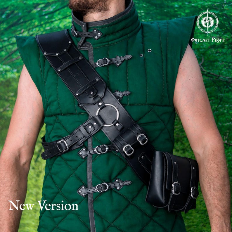 Ursine rustning läder Baldric Witcher inspirerad björn skolutrustning läderbandolier för LARP Cosplay handgjord justerbar sele Svart