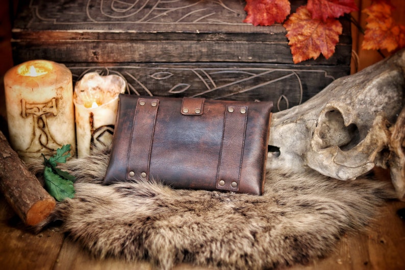 Leather plain hip bag, belt bag for larp, medieval purse steampunk, cosplay or fantasy costume. Wide Viking, celtic, elven or dwarf bag image 3