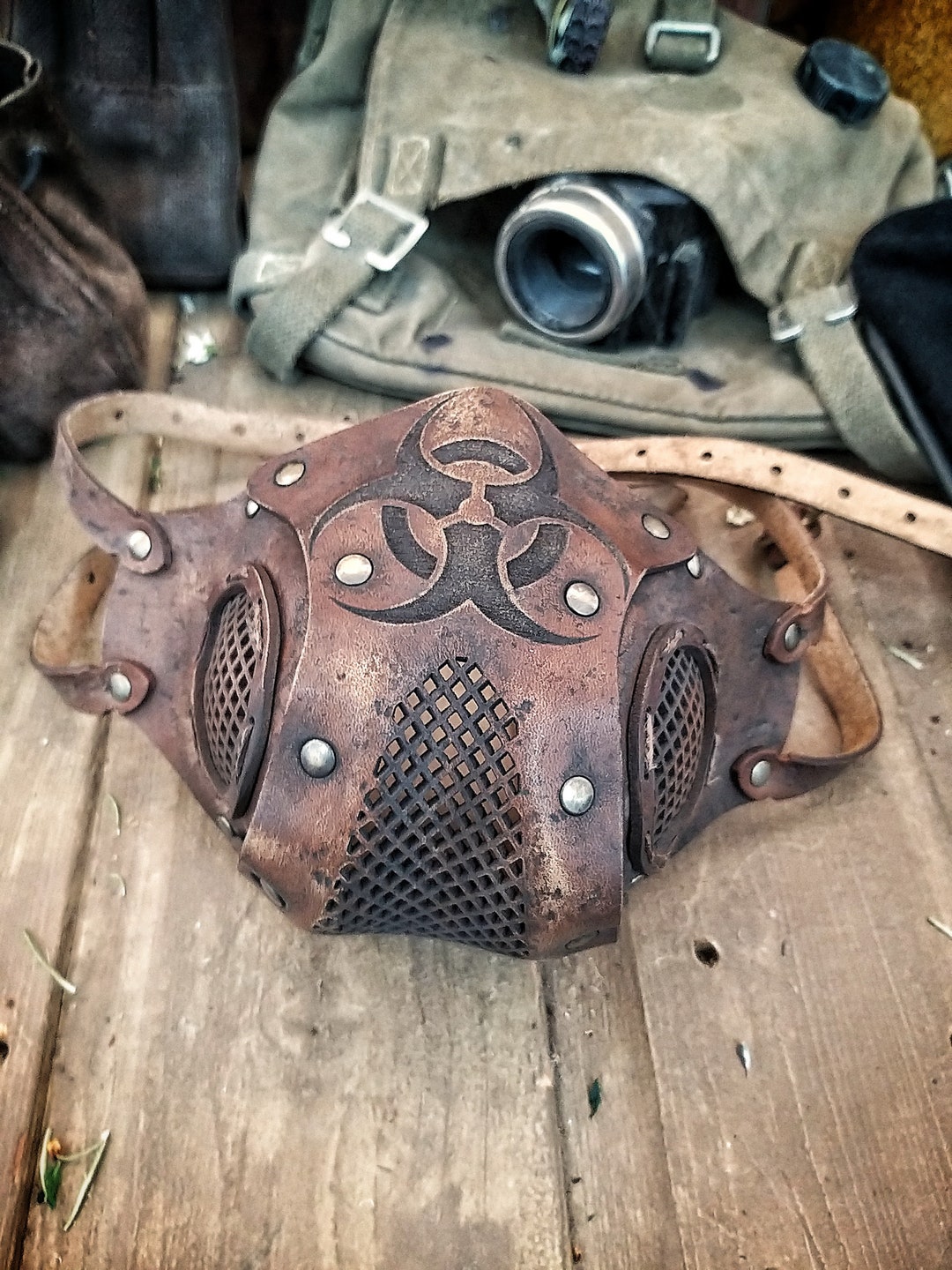 Leather Dragon Mask Muzzle Half Face MASK Fantasy Larp Cosplay Costume  Warrior Alchemist Steampunk High Quality Leather Red Black Custom 