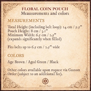 Puede incluir: Imagen beige con texto que describe una bolsa de monedas floral. Las medidas incluyen: altura total 14 cm, altura de la bolsa 8 cm, ancho m&iacute;nimo 6,5 cm. Los colores disponibles son marr&oacute;n envejecido, verde envejecido y negro.