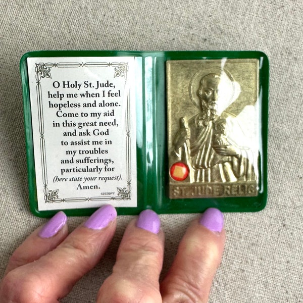 Saint Jude Patron Saint of Hopeless Cases Pocket Saint with Relic, 2 5/8" x 2", green plastic sleeve, preowned