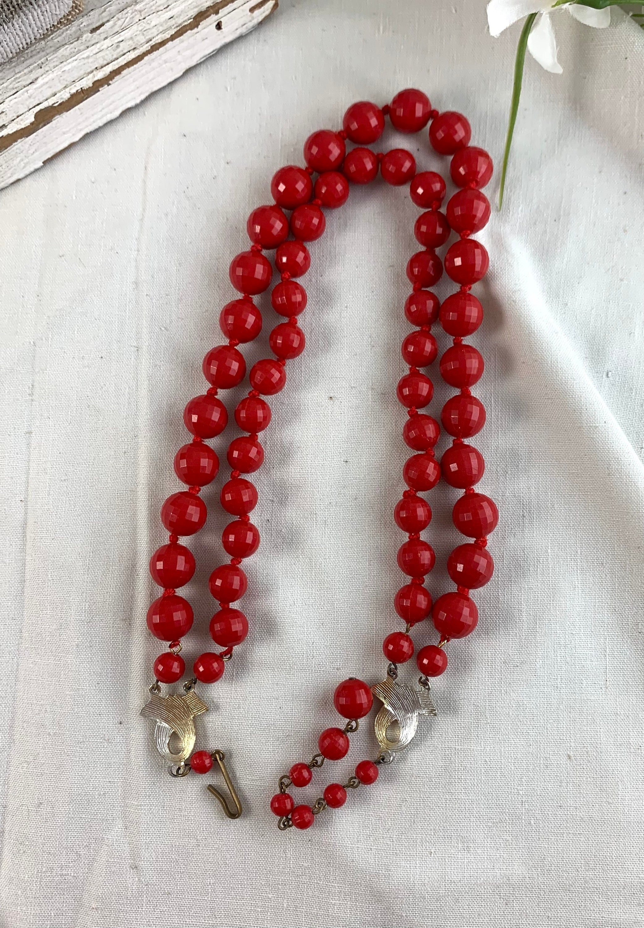 See new listings daily - follow us for updates. Vintage Christmas #Red  Crystal Bead Necklace, Large Faceted Glass Beads Wire Strung with Barrel  Clasp, Mid Cent…