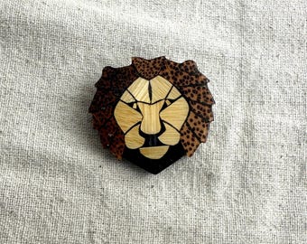 Lion Face Brooch, 1 3/4", laminated composition, safari theme, unbranded, preowned, up cycled from broken earrings