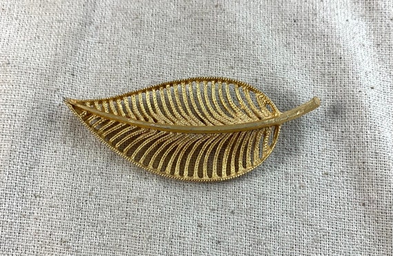 Bsk gold leaf sale brooch