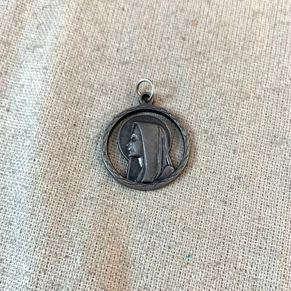 Vintage Blessed Mother Medal, 1" x 7/8", 5 mm ring, silver tone base metal, heavy tarnish, marked Italy