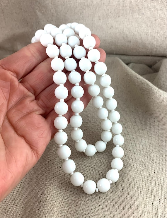 Miriam Haskell Milk Glass Bead Necklace, 30" long… - image 2