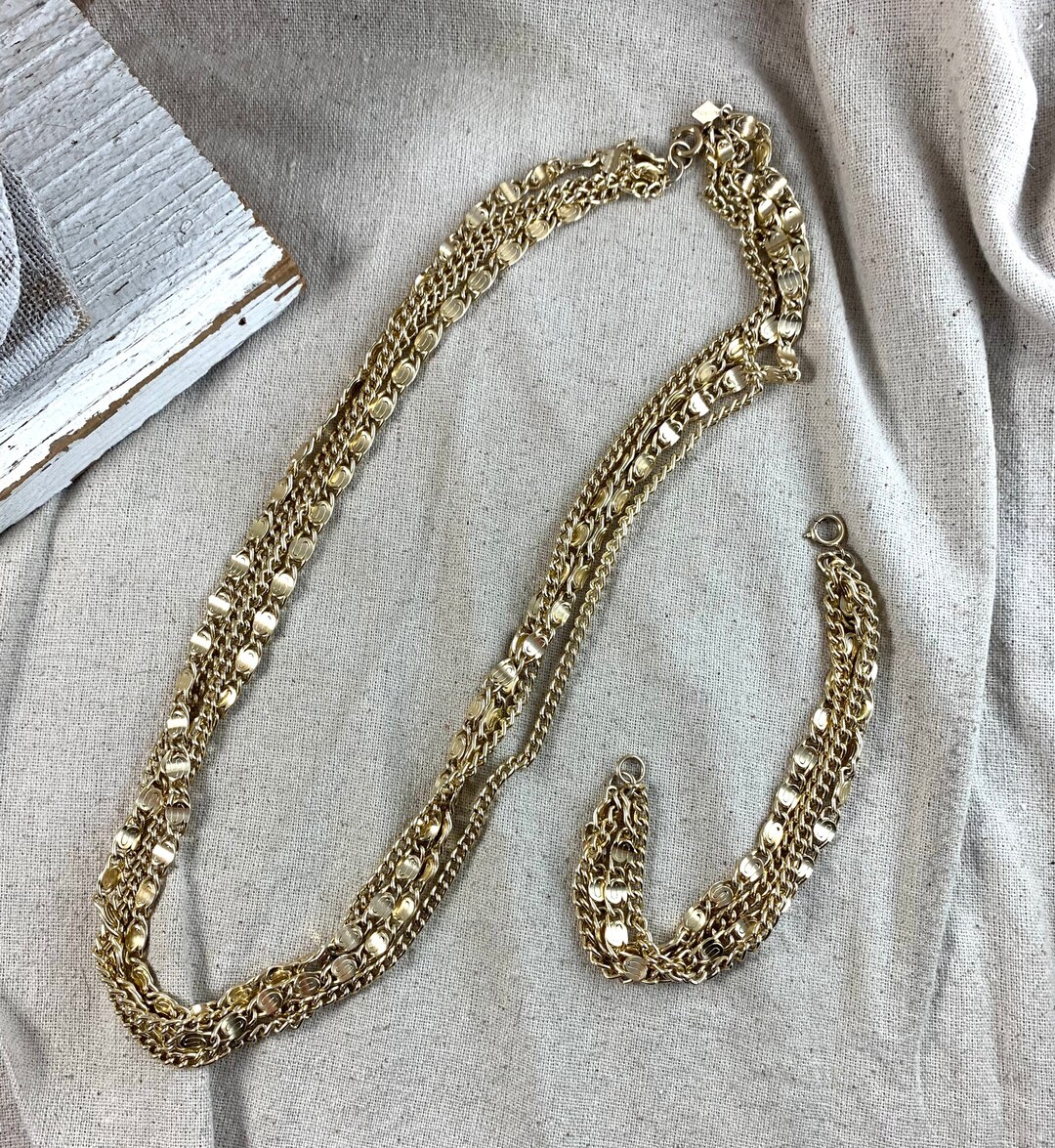 Sarah Coventry Jewelry コレクターガイド Sarah Coventry Jewelry – Collector Bookstore