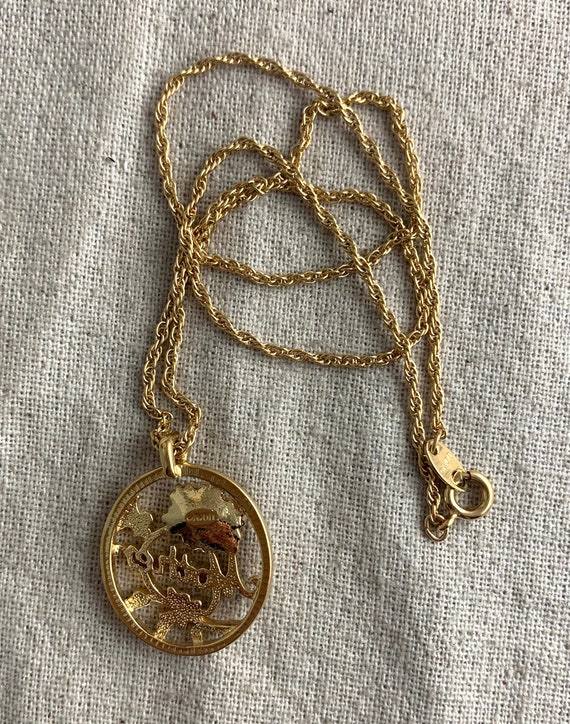 Avon Mother Pendant Necklace, 18" chain, 1 1/4" x… - image 3