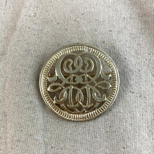 Vintage Filigree Brooch, 2" in diameter, light gold tone bae metal, costume jewelry, unbranded