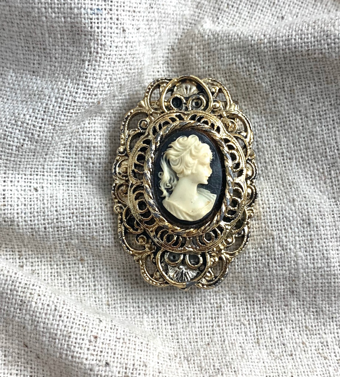 Cameo Brooch From Gerry's 1 3/4 X 1 1/8 - Etsy
