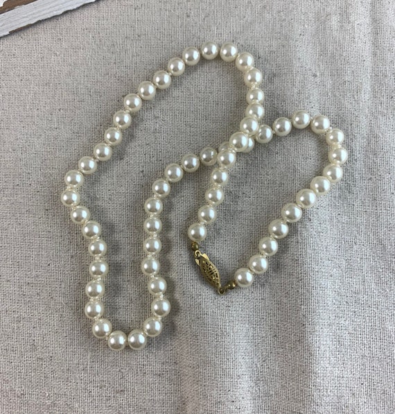 Vintage Knotted Faux Pearl Bead Necklace, 20" lon… - image 4