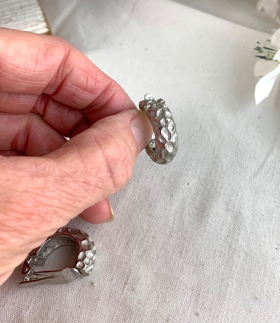 Judy Lee Clip on Half Hoop Earrings, 7/8" x 3/4",… - image 4