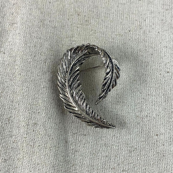 HILCO Feather Brooch / Pendant with Magnet, 2" x 1 3/8", 12 mm ring, silver tone base metal, antiqued finish, vintage, signed