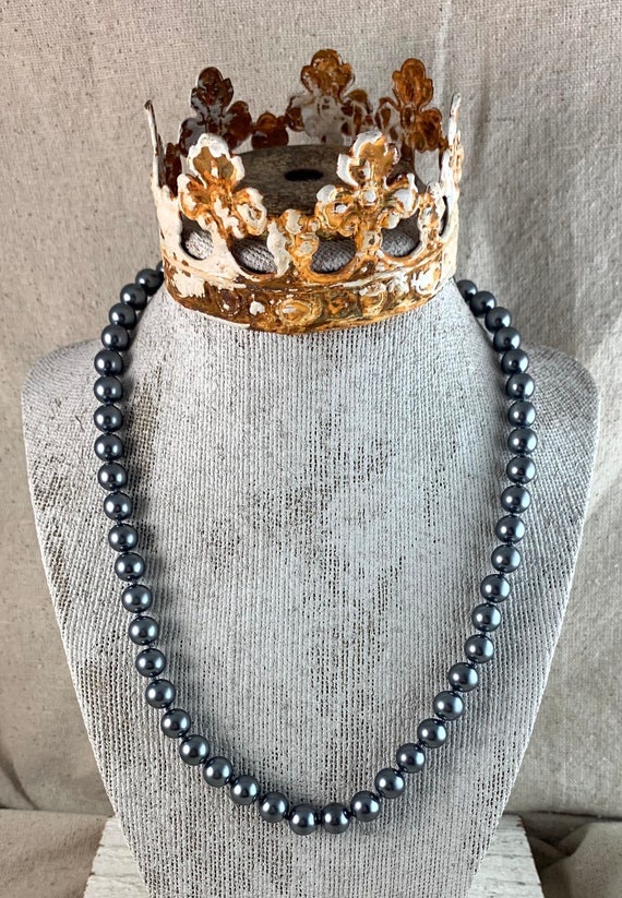 Knotted faux pearl best sale necklace