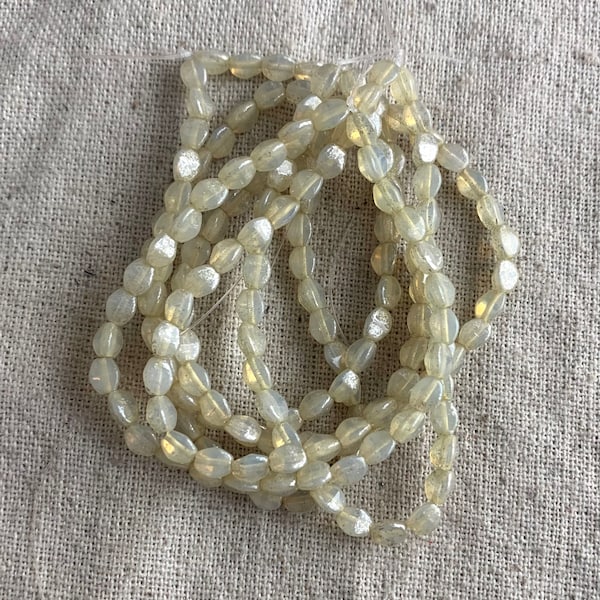 Czech Glass Pinch Beads in Yellow Ivory with Mercury Finish, 5 mm, 1 mm hole, 30 beads per strand