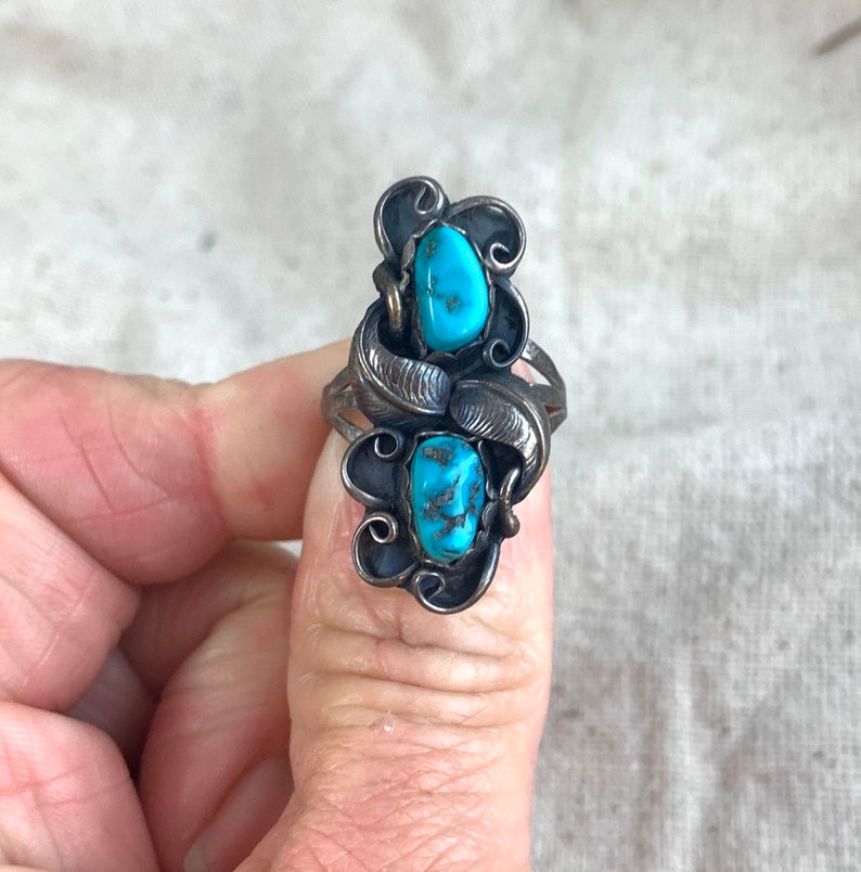 Vintage Navajo Squash Blossom Ring Turquoise estate item unsigned sterling silver size 7 12