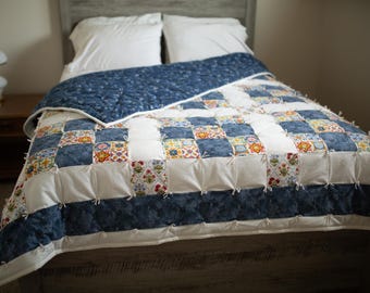 Handgemachte Queen Size Flanell Patchwork Decke: Blau & Weiss