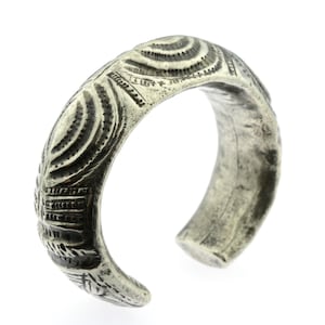Antique silver bangle from Pakistan, Balochistan tribal bracelet, old ethnic Indian cuff