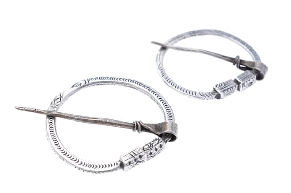Old KHELLA tribal fibulae from Mahdia in Tunisia. Tunisian ethnic Berber silver fibulae