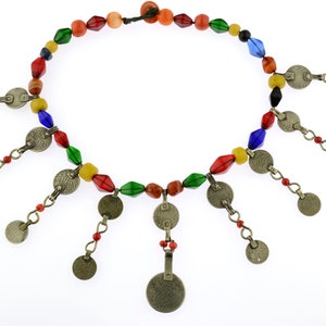 Vintage Tuareg tribal silver necklace, Moroccan ethnic necklace, rural Berber necklace with coin pendants and vintage Czech Vaseline beads