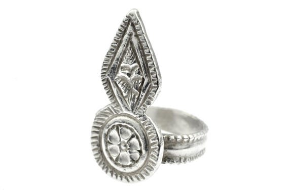 Tribal silver ring from Oman, Middle East jewelry, bedouin silver, Nizwa jewelry, old ethnic tribal ring