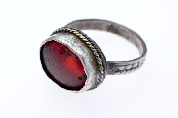 Antique Middle Eastern Silver Ring with Red Glass Cabochon. Old tribal high grade silver ring