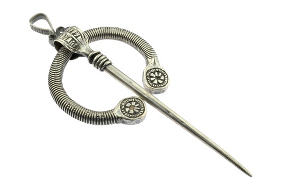 Antique tribal KHELLA silver fibula from Gabes in Tunisia. Old ethnic Tunisian Berber silver fibula