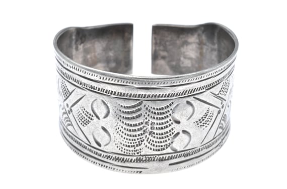 Antique silver Berber ethnic anklet. Old tribal KHALKHAL from Tunisia