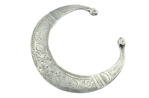 Old Amazigh Tunisian Tribal Fibula. Berber antique silver adornment