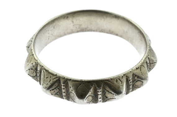 Old Ait Atta Tribe high grade silver Spike bracelet from the Draa Valley in Morocco. Old Moroccan Berber ethnic bracelet
