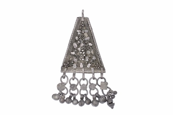 Antique Yemeni silver Amulet pendant. Old Bedouin tribal amulet