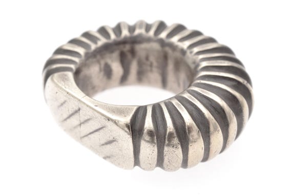 Heavy TUAREG or FULANI ring in silver from Mali. Old Tribal PEUL Hair Ring from West Africa