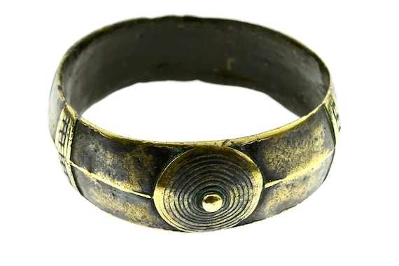 Ancient cast bronze tribal bracelet of the Chin people. Old North West Burma/Myanmar Ethnic bracelet