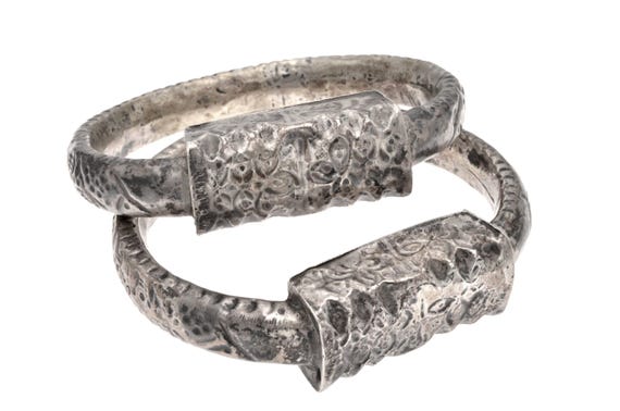 Antique pair of Berber Khalkhal Mansukh from Tunis. Old pair of Amazigh tribal anklets from Tunisia