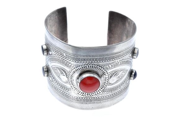 Old silver cuff from Libya. Rare High grade silver stamped from Tripoli. Old Berber / nomadic cuff bracelet.