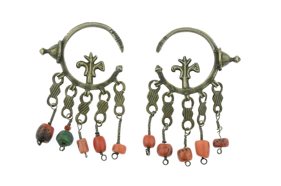 Ancient tribal earring from Jebel Bani in Morocco. Old ethnic Moroccan silver earrings from the Draa valley
