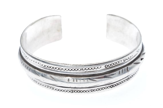 Old Tunisian high grade silver bracelet. High grade silver tribal Berber bracelet from Tunisia
