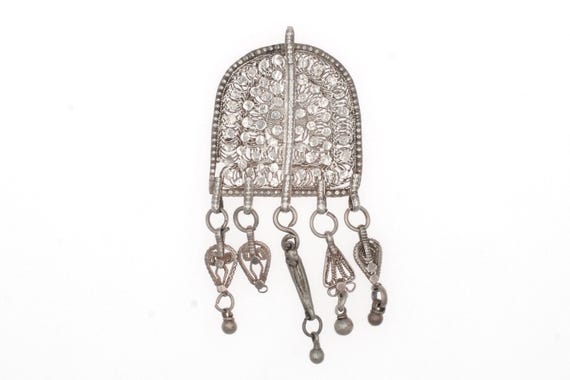 Antique Yemeni high grade silver Amulet pendant. Old Bedouin tribal Bawsani-style pendant or hair ornament