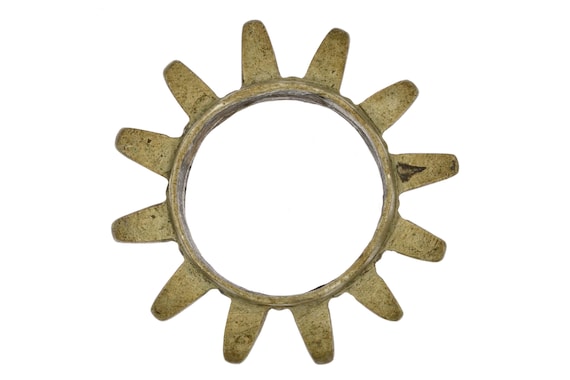 Berber Spike metal alloy Bracelet from the Ait Atta tribe, Draa Valley, South-East Morocco (ASBIA 'IQUORAIN)