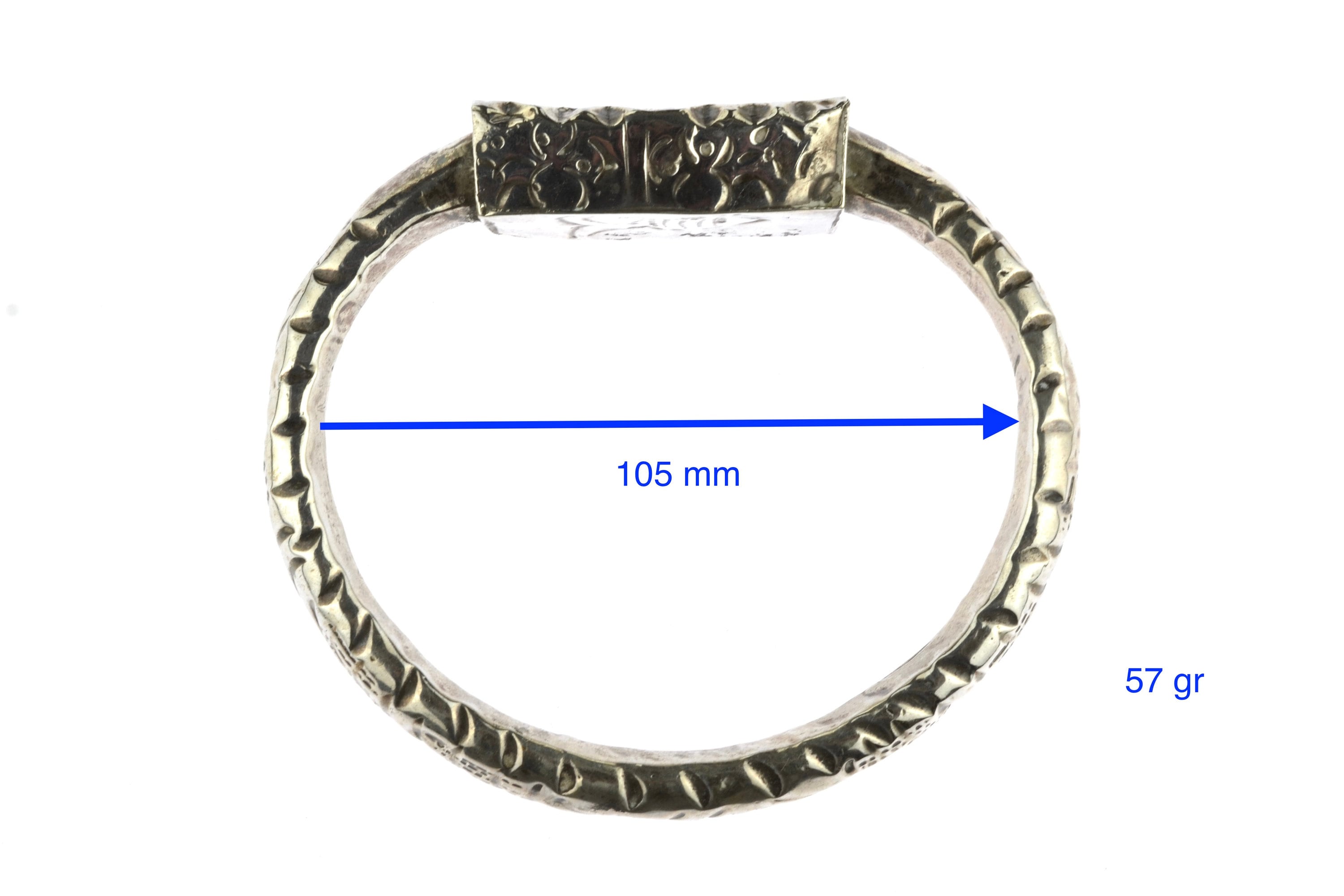 Bracelet Torque Berbère / Touareg Amazigh Vintage - Ciselé Argenté - Ajustable - Occasion