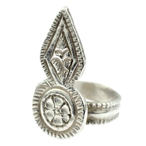 Tribal silver ring from Oman, Middle East jewelry, bedouin silver, Nizwa jewelry, old ethnic tribal ring