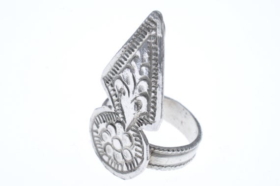 Tribal silver ring from Oman, Middle East jewelry, bedouin silver, Nizwa jewelry, old ethnic ring