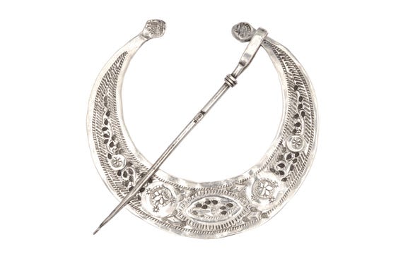 Old Berber Libyan small KHLAL Fibula. Antique Amazigh silver adornment