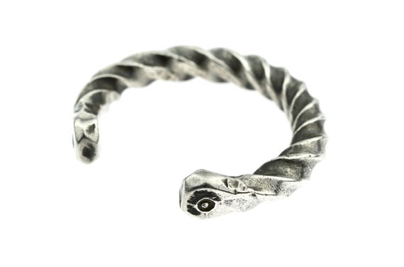 Small Algerian / Niger Tribal Silver Bracelet. Old ethnic Tuareg bangle