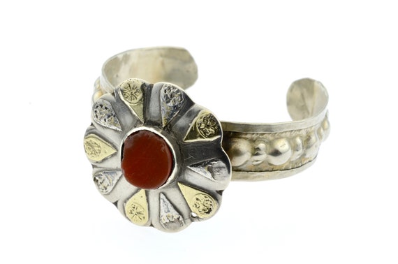 Curious old Yomud collar button in gilded silver and carnelian soldered on a Baloch bracelet