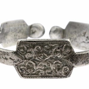 Rare Berber ethnic anklet from Essaouira in Morocco. Old Amazigh tribal anklet.